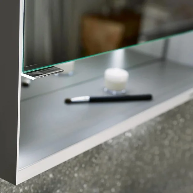 Keuco Royal Lumos 1000mm LED Illuminated Mirror Cabinet 5 Keuco Royal Lumos 1000mm LED Illuminated Mirror Cabinet - Image 3