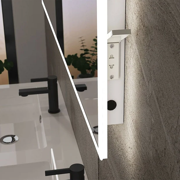 Arezzo 800 X 600mm LED Illuminated Bathroom Mirror With Shaver Socket & Anti-Fog 3 Arezzo 800 X 600mm LED Illuminated Bathroom Mirror With Shaver Socket & Anti-Fog