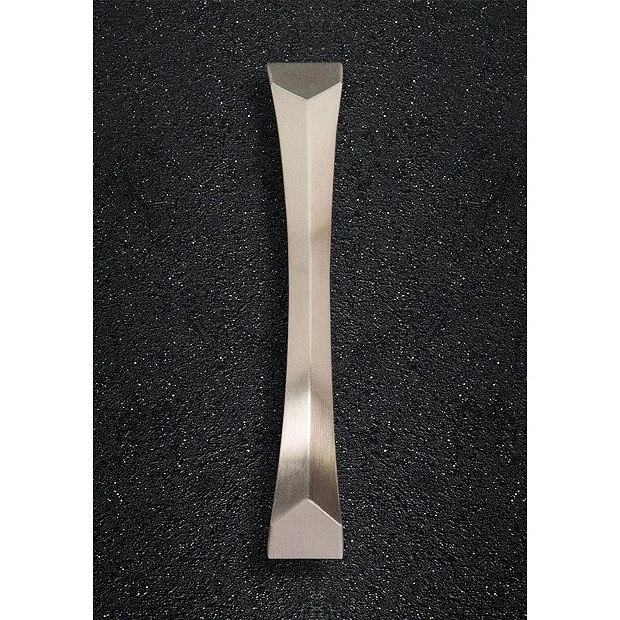 1 X Hudson Reed Bow Satin Nickel Furniture Handle (152 X 25mm) 3 1 X Hudson Reed Bow Satin Nickel Furniture Handle (152 X 25mm)